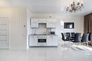 Апартаменты Most City Area 1-bedroom Panoramic View Днепр Апартаменты с балконом-2