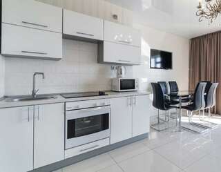 Апартаменты Most City Area 1-bedroom Panoramic View Днепр Апартаменты с балконом-5