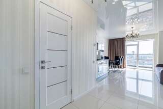 Апартаменты Most City Area 1-bedroom Panoramic View Днепр Апартаменты с балконом-6